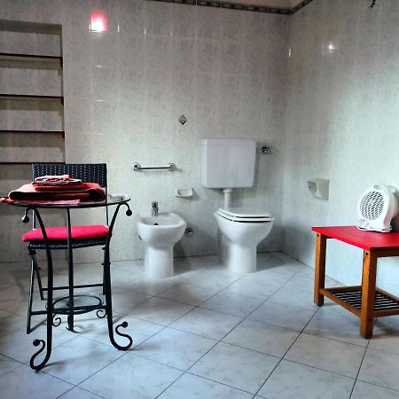 Il Boschetto Di Morgana Bed & Breakfast คาสเทลซานเปียโตรแตร์เม ภายนอก รูปภาพ