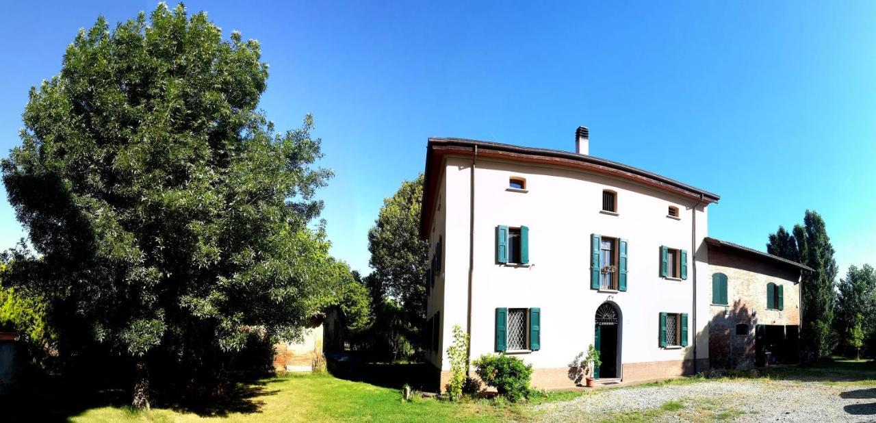 Il Boschetto Di Morgana Bed & Breakfast คาสเทลซานเปียโตรแตร์เม ภายนอก รูปภาพ