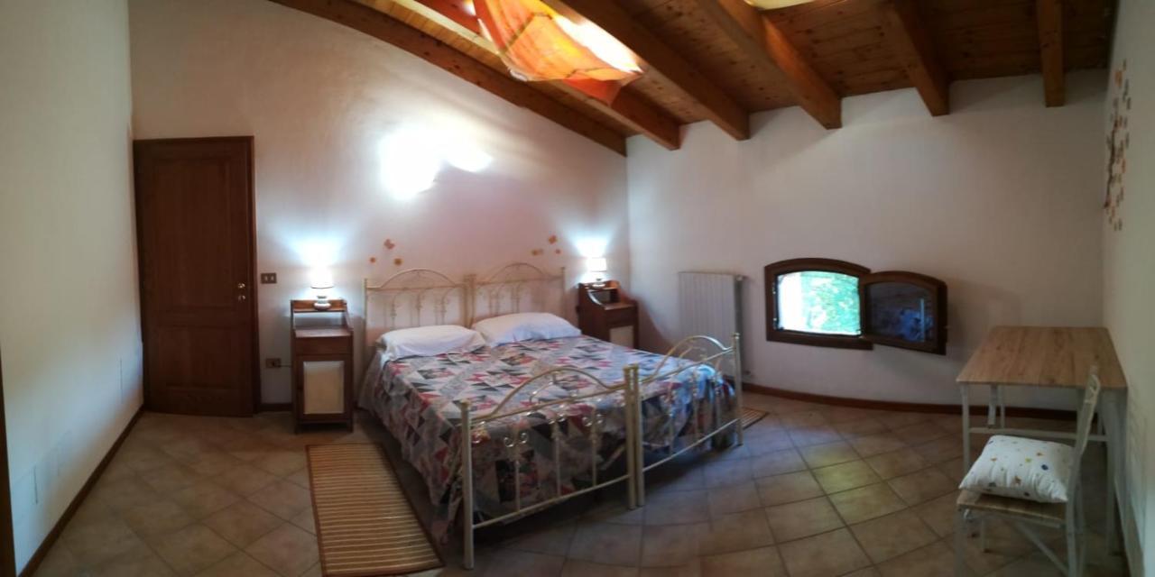 Il Boschetto Di Morgana Bed & Breakfast คาสเทลซานเปียโตรแตร์เม ภายนอก รูปภาพ